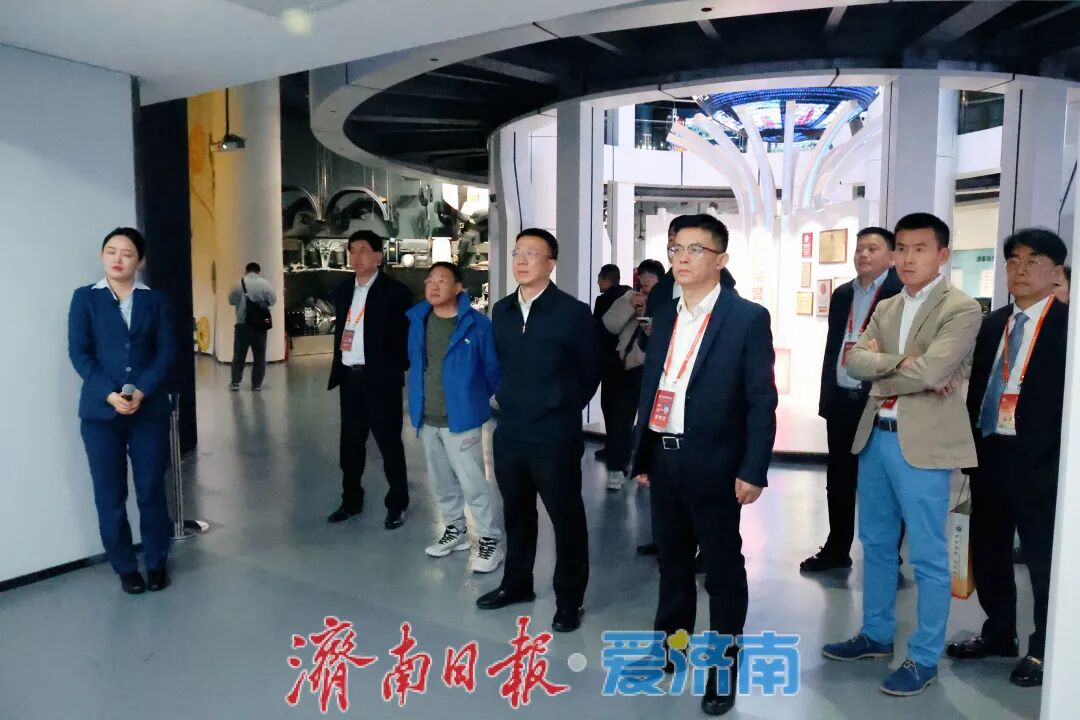 儒商齐鲁行丨智能制造与泉水文化交融嘉宾走进“活力高新”(图6)